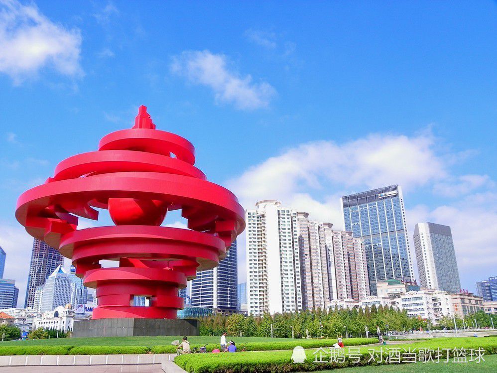 在欧联杯小组赛4-0击败LASK林茨后，利物浦主帅克洛普在新闻发布会上表示，球队应该在半场前就终结比赛。